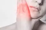 Что делать, если болит зуб под пломбой?